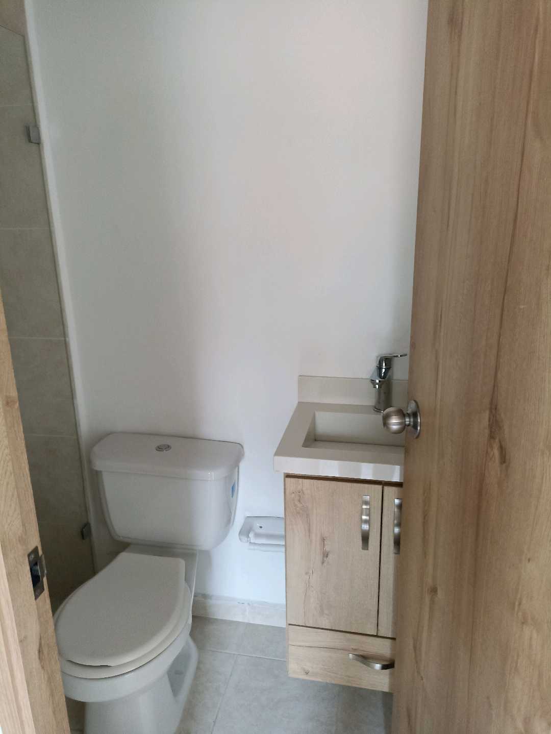 SE ARRIENDA APARTAMENTO ROBLEDO, PAJARITO