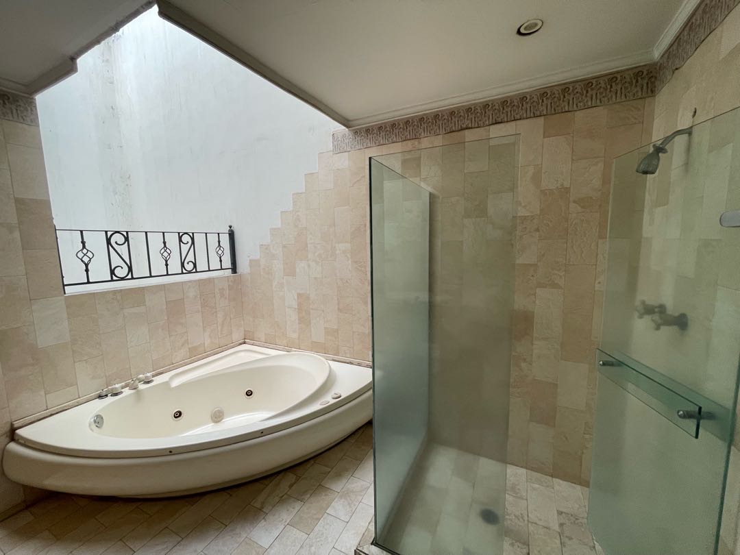 SE VENTA CASA COMERCIAL EN CIUDAD JARDÍN