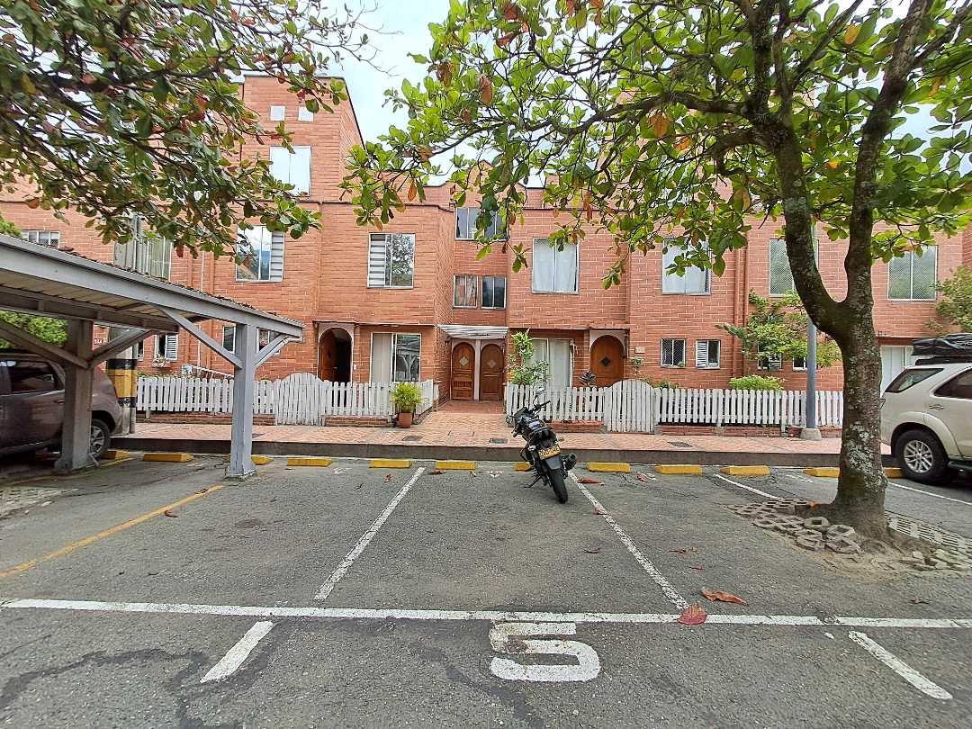 Se Arrienda Casa en Belén La Mota, Medellín, Antioquia