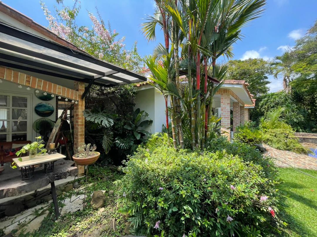SE ARRIENDA HERMOSA CASA EN PANCE-CALI