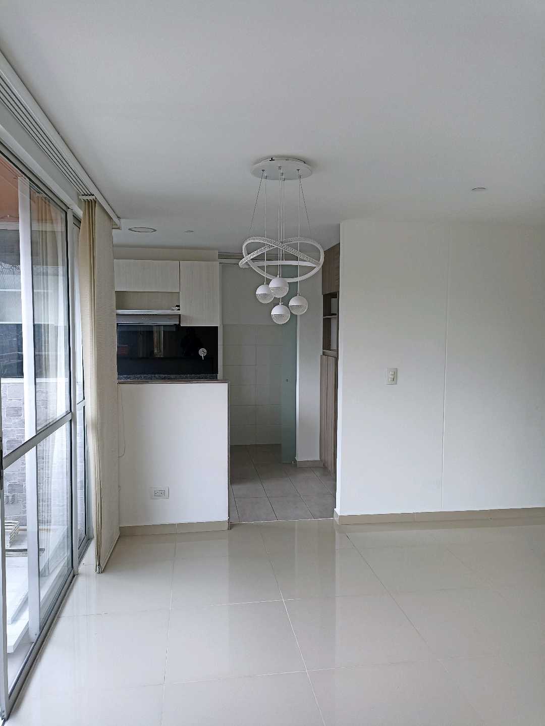 SE ARRIENDA HERMOSO APARTAMENTO UBICADO EN PILARICA