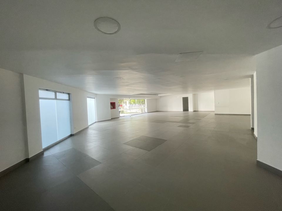 se arrienda local medellin cerca a clinica las americas