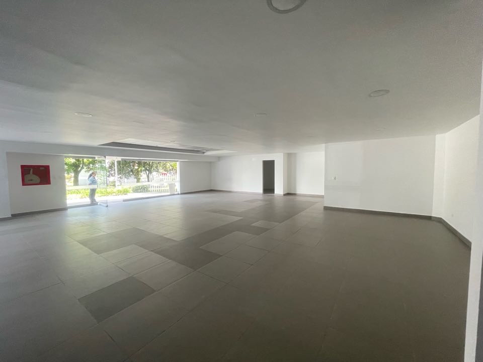 se arrienda local medellin cerca a clinica las americas