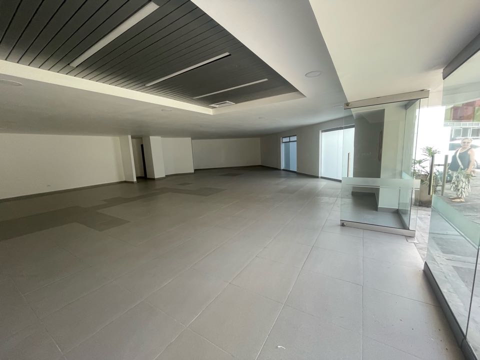 se arrienda local medellin cerca a clinica las americas