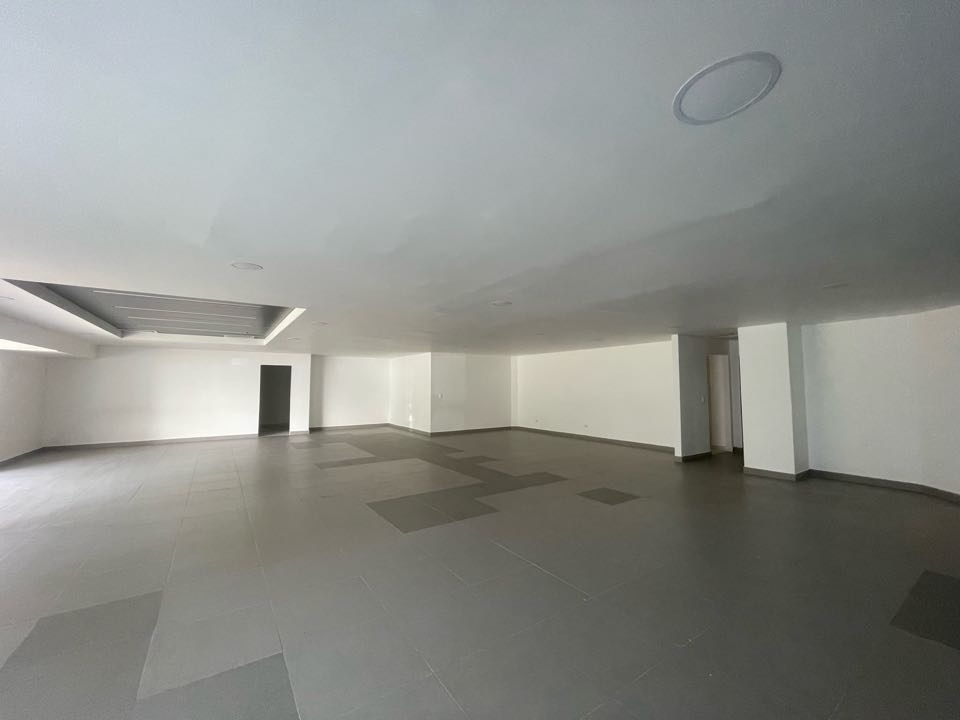 se arrienda local medellin cerca a clinica las americas