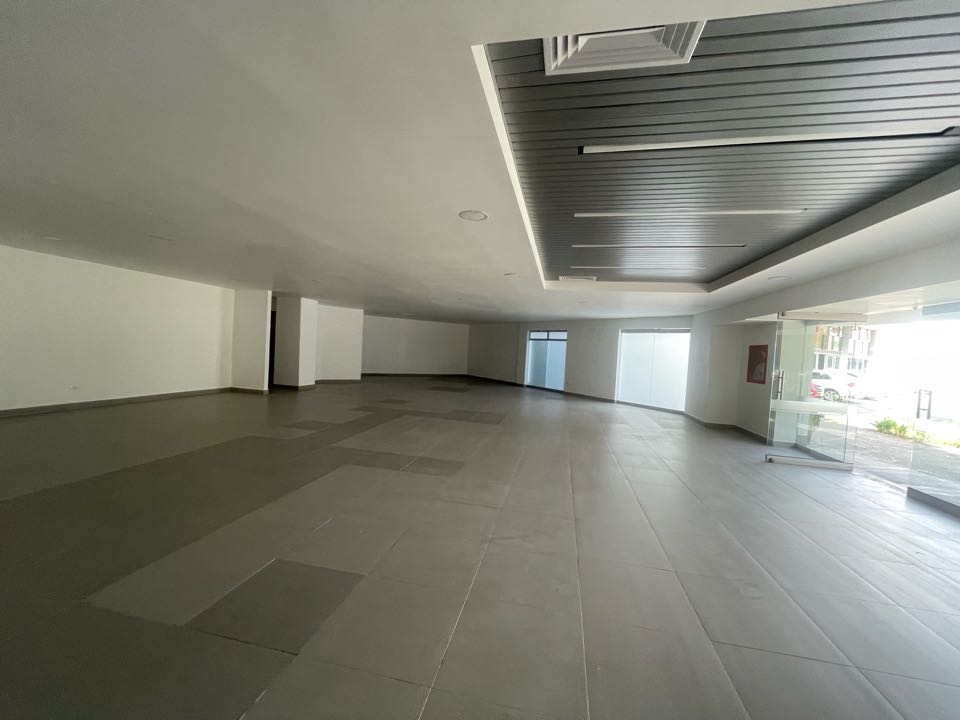 se arrienda local medellin cerca a clinica las americas