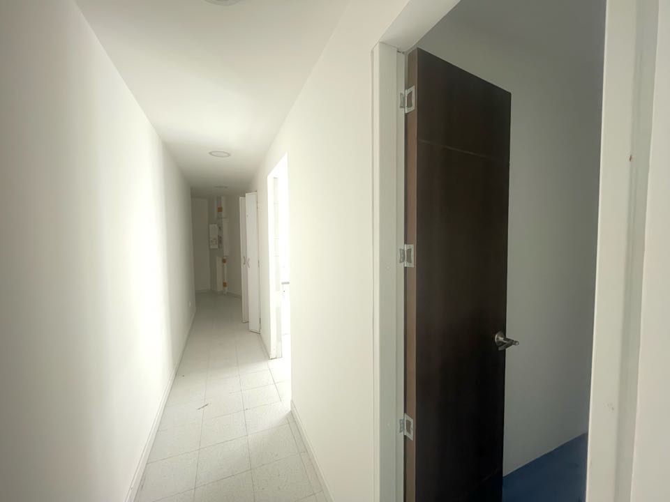 se arrienda local medellin cerca a clinica las americas