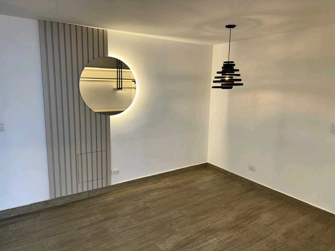 Se arrienda lujoso apartamento en Sabaneta