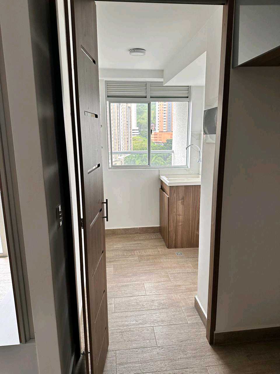 Se arrienda lujoso apartamento en Sabaneta