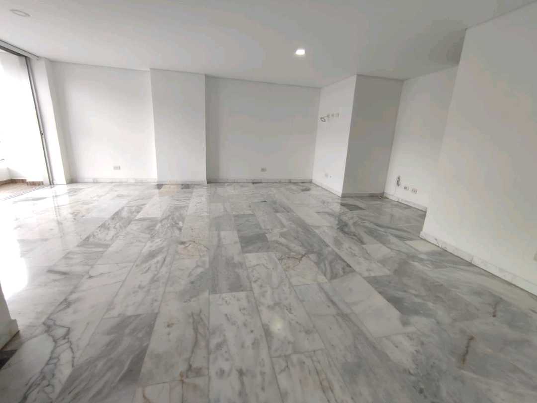 Se Arrienda Moderno Apartamento en Conquistadores, Medellín