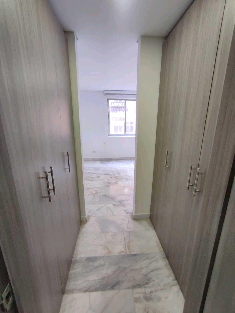 Se Arrienda Moderno Apartamento en Conquistadores, Medellín