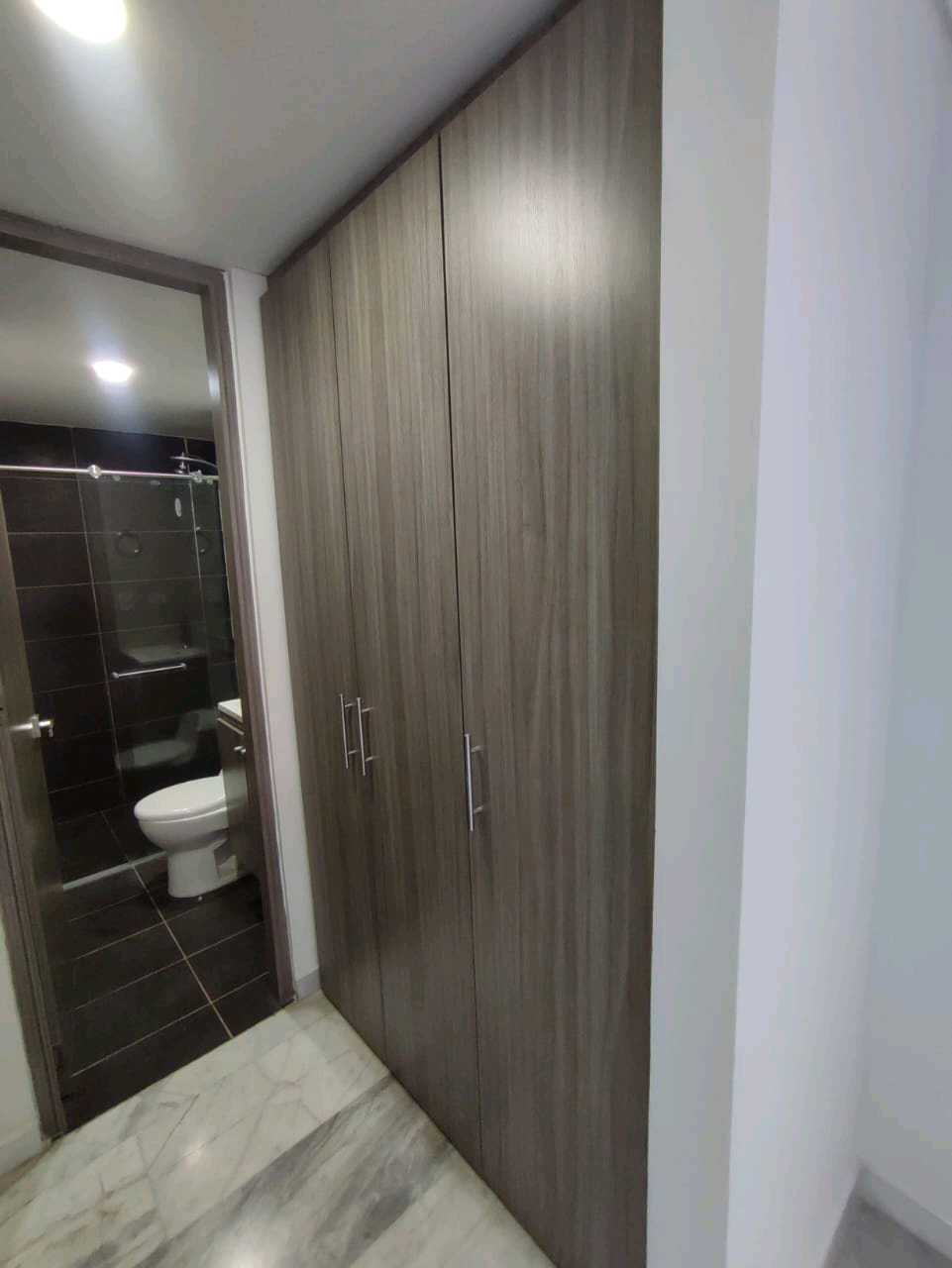 Se Arrienda Moderno Apartamento en Conquistadores, Medellín