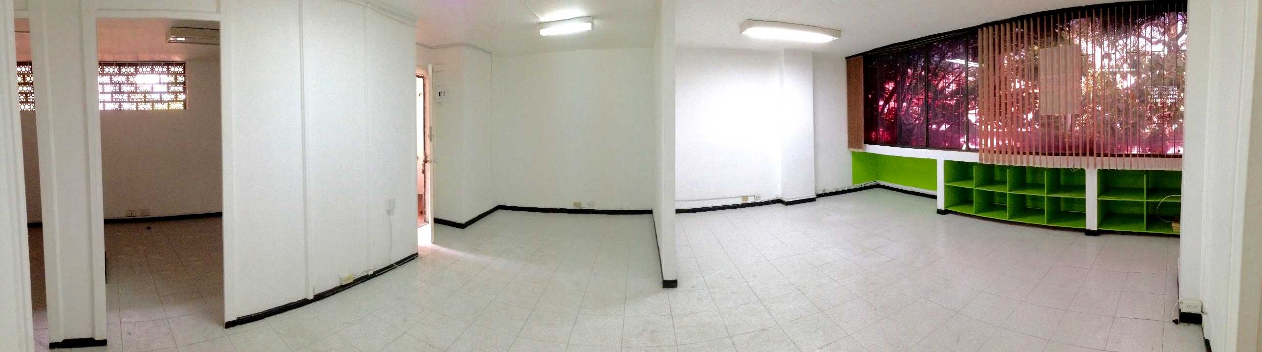 SE ARRIENDA OFICINA - EXCELENTE UBICACIÓN