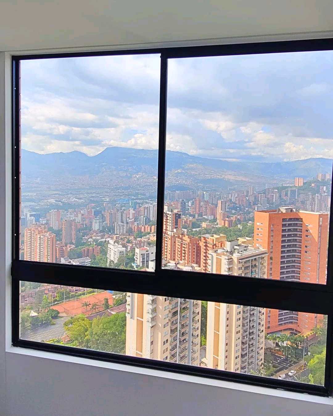 Se Arrienda Penthouse Moderno en Poblado, Medellín