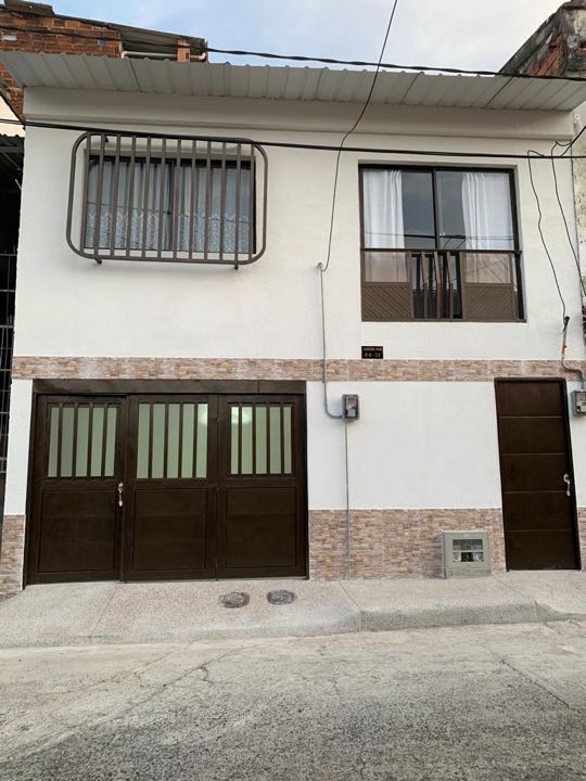 Imagen de SE RENTA APARTA ESTUDIO - LOCAL SECTOR ALFONSO LOPEZ (IN-465)
