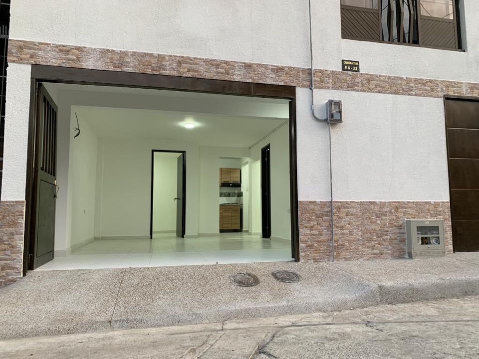 Imagen de SE RENTA APARTA ESTUDIO - LOCAL SECTOR ALFONSO LOPEZ (IN-465)
