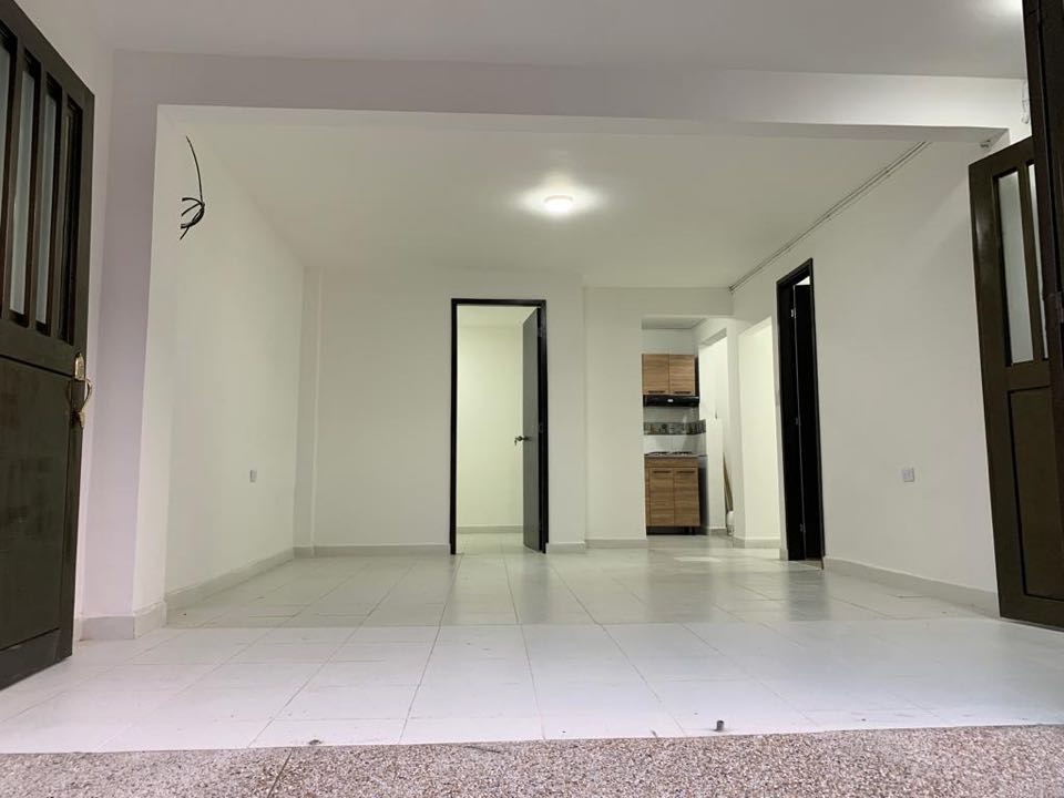 Imagen de SE RENTA APARTA ESTUDIO - LOCAL SECTOR ALFONSO LOPEZ (IN-465)