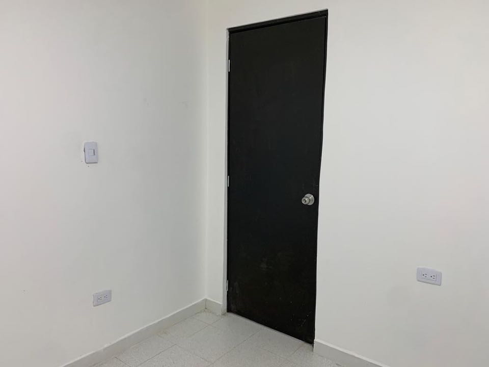 Imagen de SE RENTA APARTA ESTUDIO - LOCAL SECTOR ALFONSO LOPEZ (IN-465)