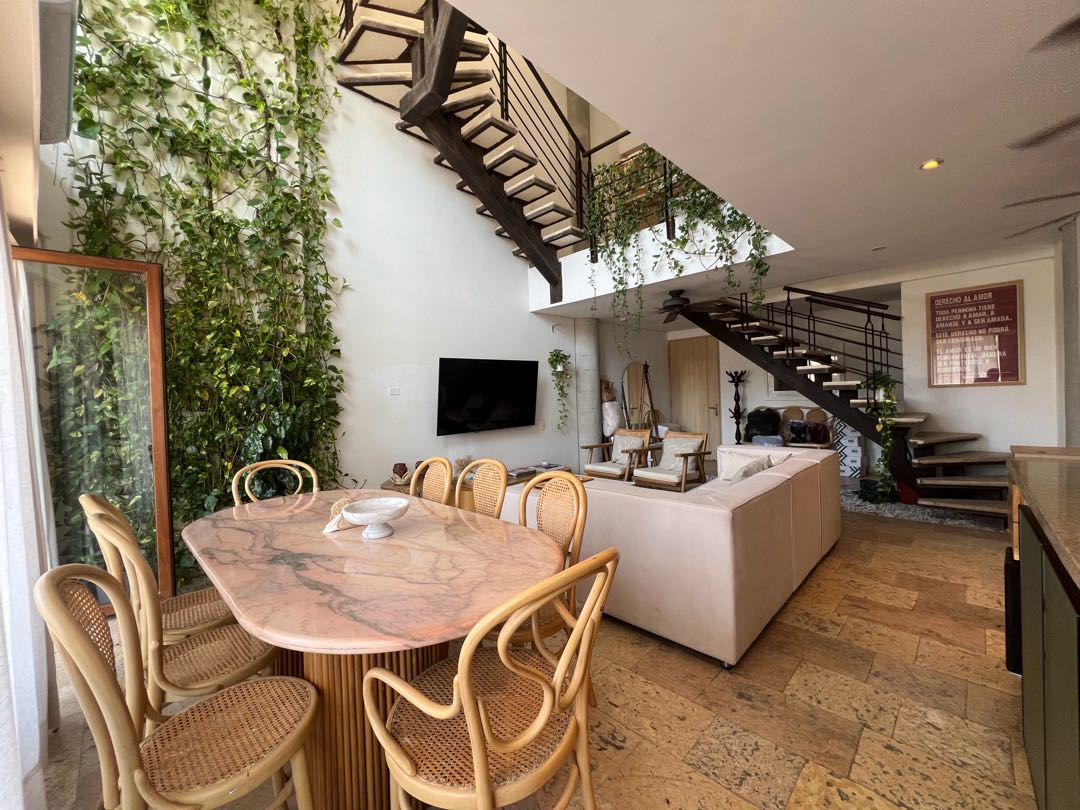 Se vende apartamento duplex con piscina privada en Centro Historico