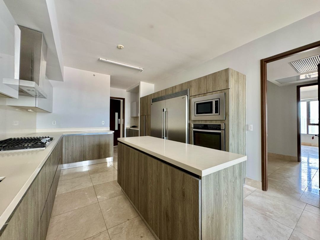 Se vende apartamento con vista mar en Santa Maria