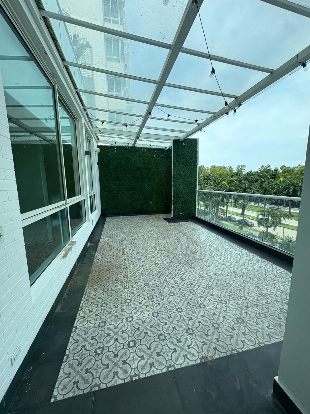 Se Vende Apartamento Duplex 2 niveles en Primera Linea Costa del Este