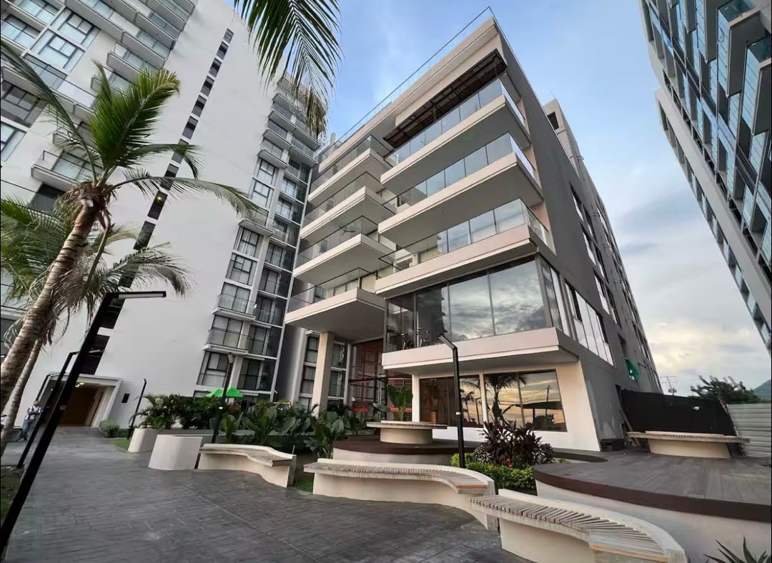 Se vende apartamento de oportunidad en Pozos Colorados, Sta Marta