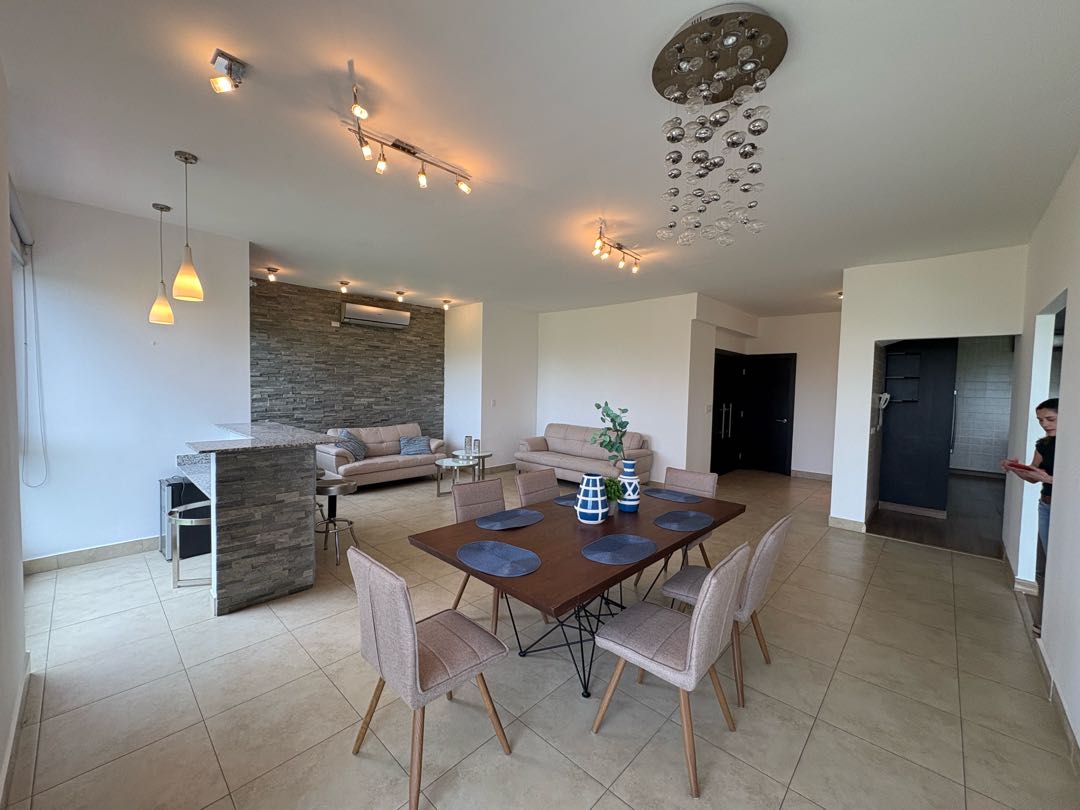 Se Alquila Apartamento en Amador con la Mejor Vista