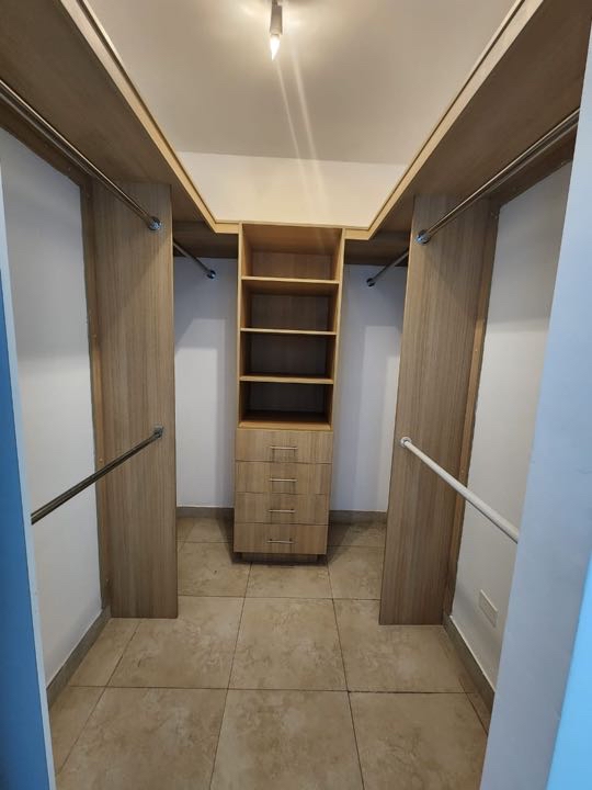 SE VENDE APARTAMENTO EN AVENIDA BALBOA, PH H20