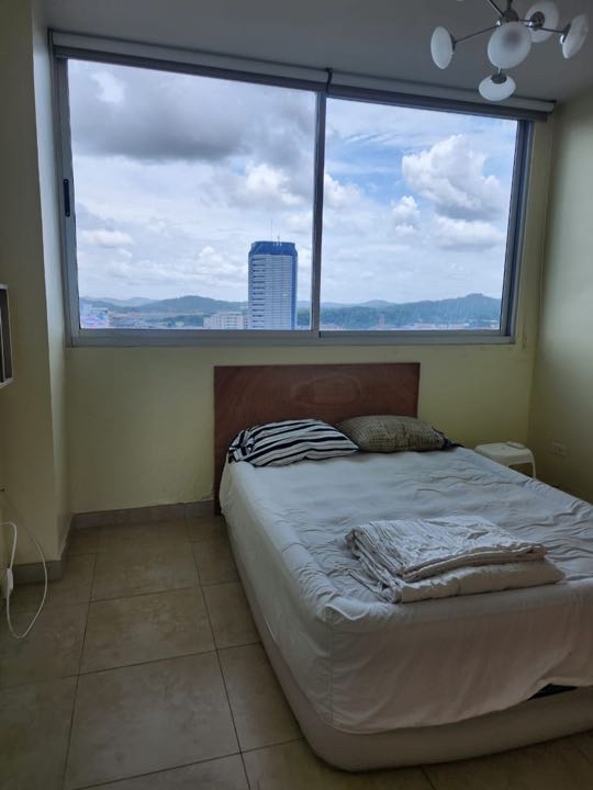 SE VENDE APARTAMENTO EN AVENIDA BALBOA, PH H20