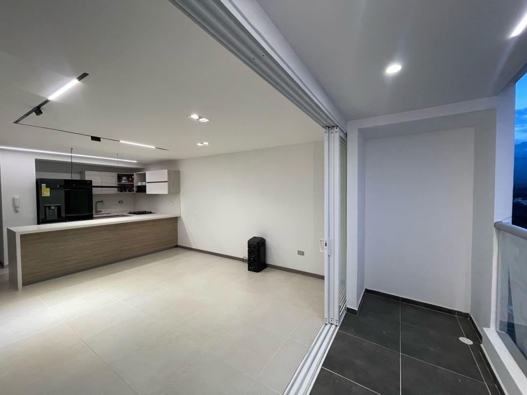 SE VENDE APARTAMENTO EN BAIKAL VALLE DEL LILI