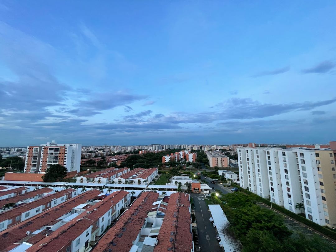 SE VENDE APARTAMENTO EN BAIKAL VALLE DEL LILI