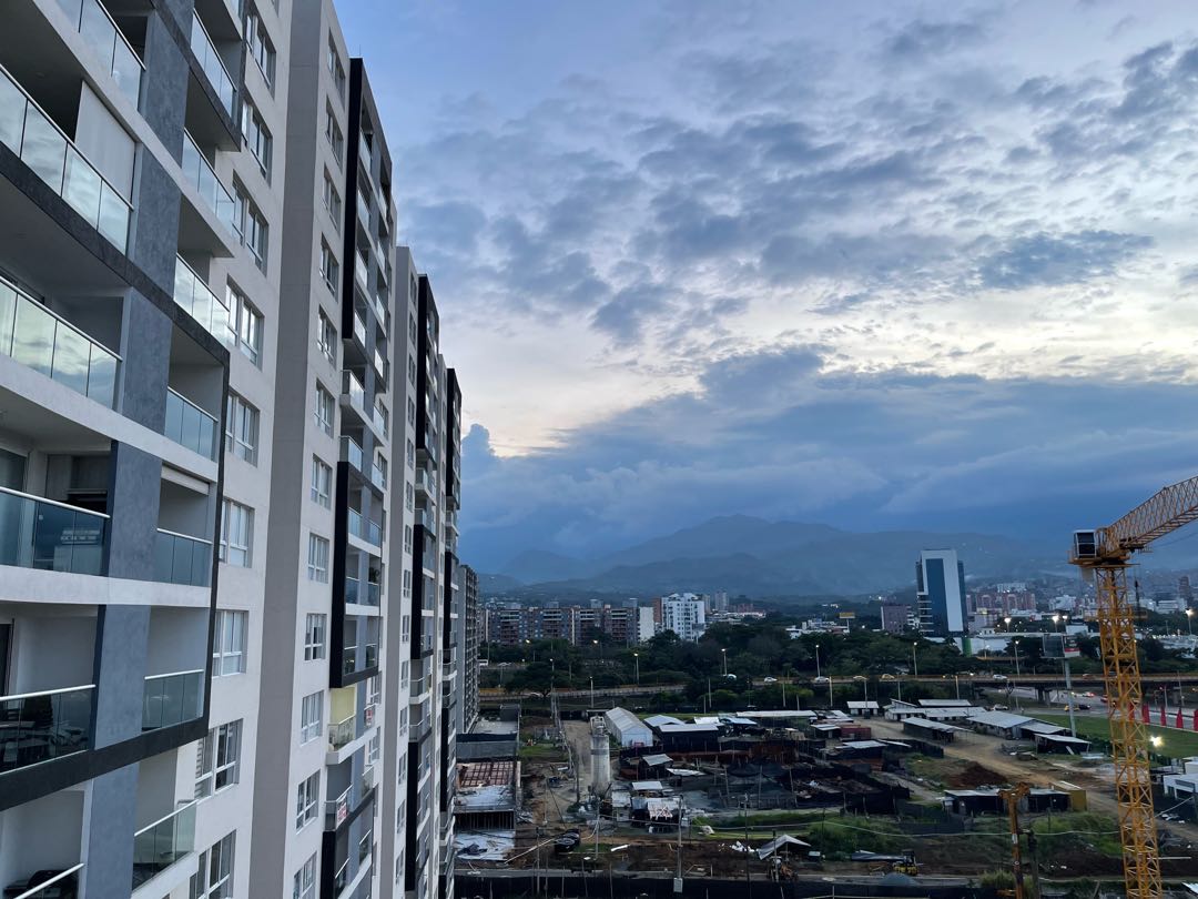 SE VENDE APARTAMENTO EN BAIKAL VALLE DEL LILI