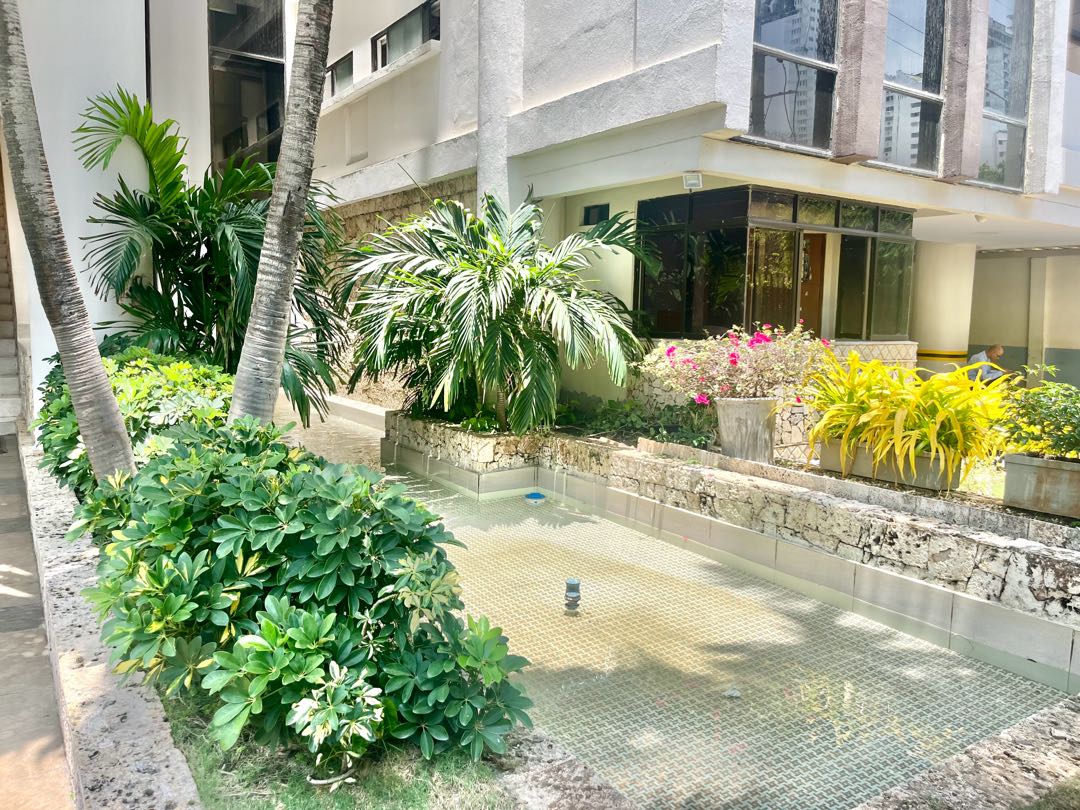 SE VENDE APARTAMENTO EN BOCAGRANDE ESIFICIO ARRECIFE