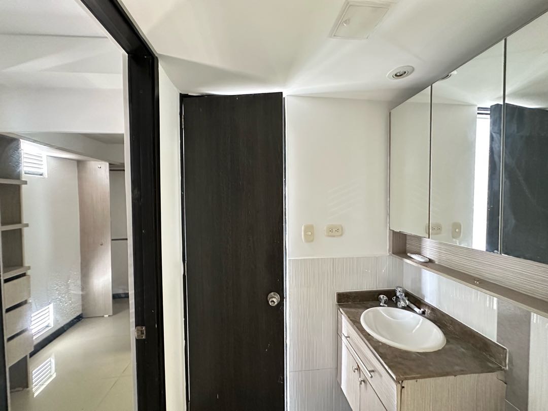 SE VENDE APARTAMENTO EN LAGOS DE LA BOCHA