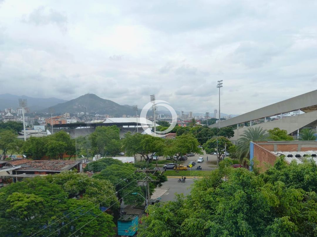 SE VENDE APARTAMENTO EN LOS CAMBULOS CALI