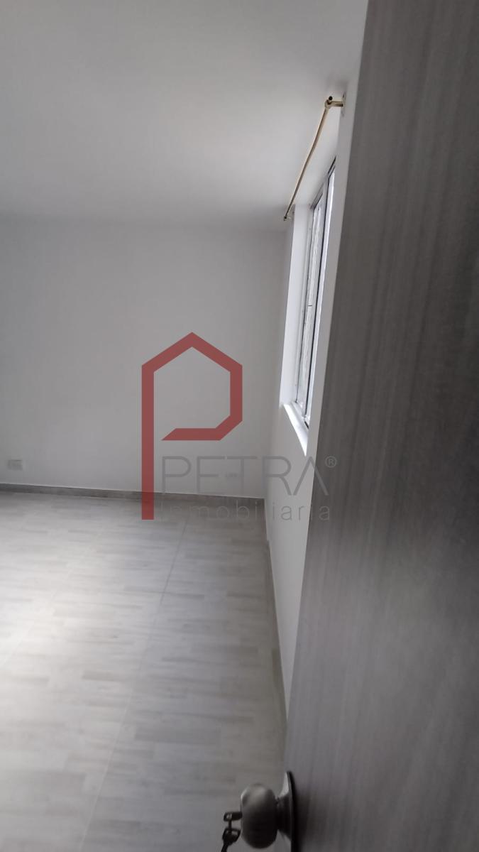 SE VENDE APARTAMENTO EN ROBLEDO PAJARITO, MEDELLÍN COD 6598413