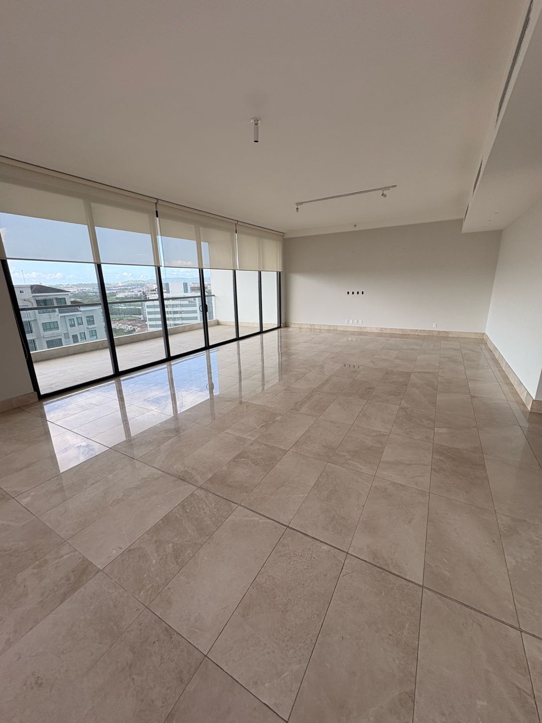 Se Vende Apartamento en PH Albatross Santa Maria