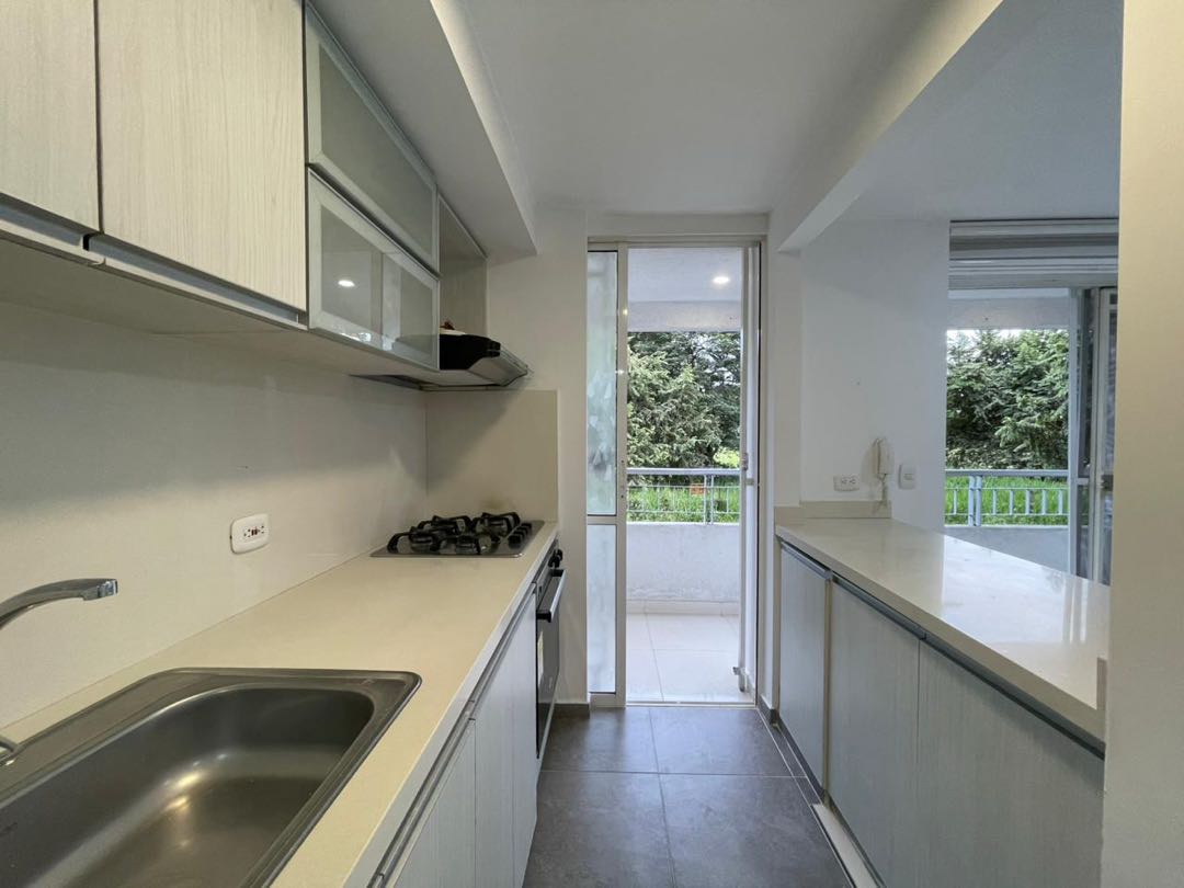 SE VENDE APARTAMENTO EN SANTA ANA VALLE DEL LILI