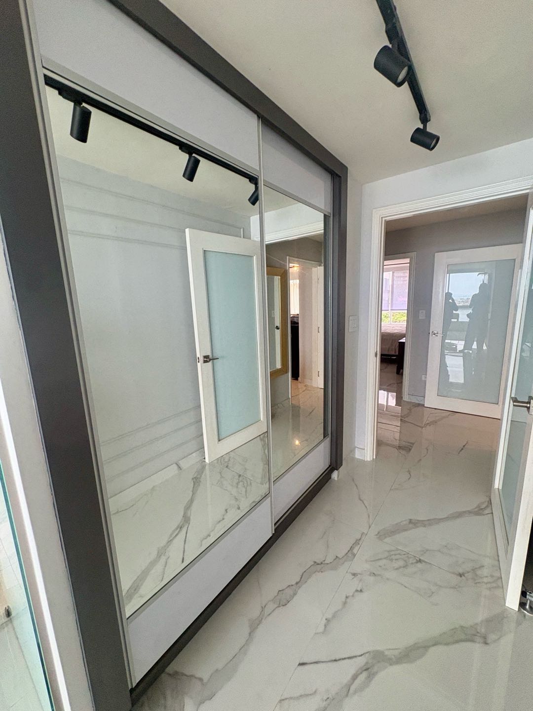 Se Vende Apartamento Remodelado en Torre del Mar, Punta Paitilla
