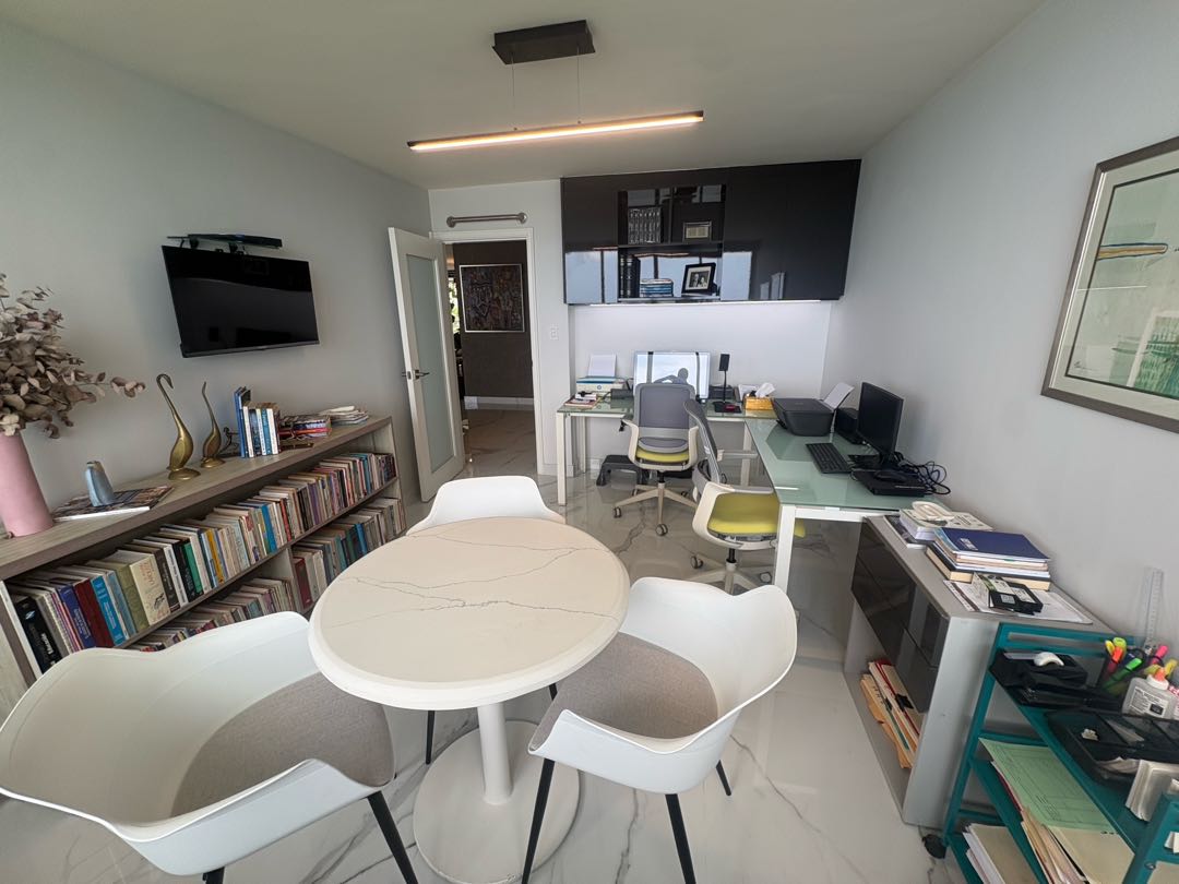 Se Vende Apartamento Remodelado en Torre del Mar, Punta Paitilla