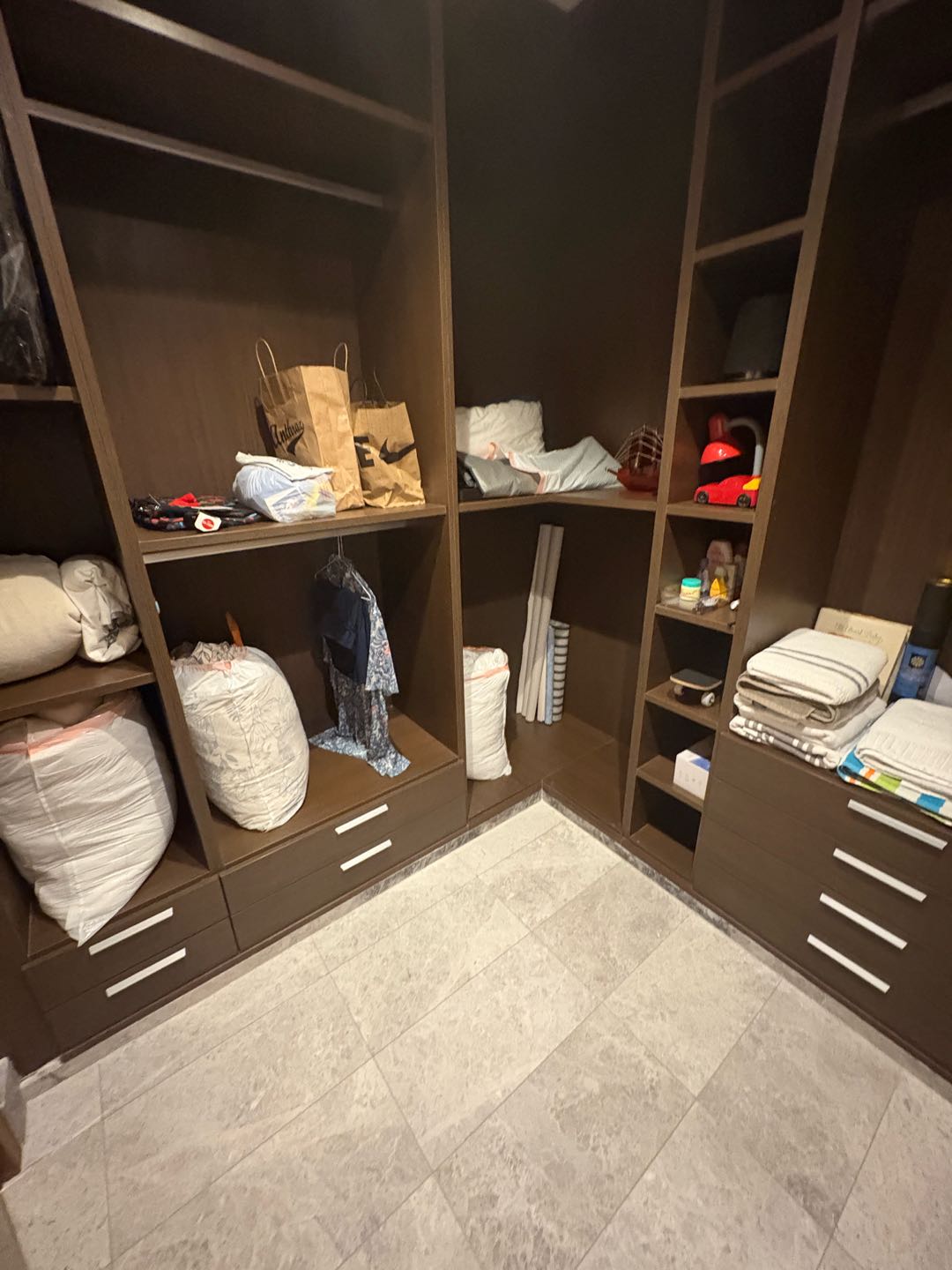 Se Vende PH Empire en Santa de 2 amplias habitaciones Maria