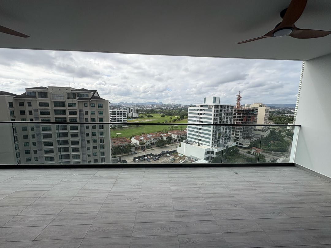 Se Vende PH Empire en Santa de 2 amplias habitaciones Maria