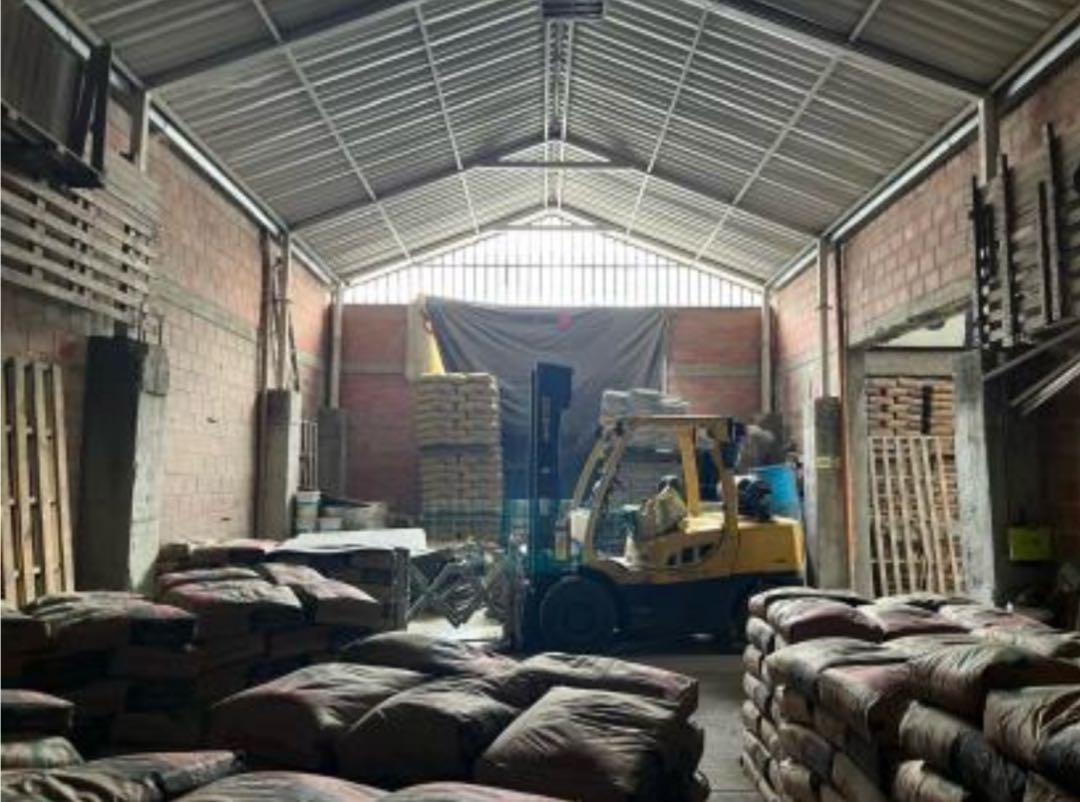 SE VENDE BODEGA EN EL INGENIO CALI