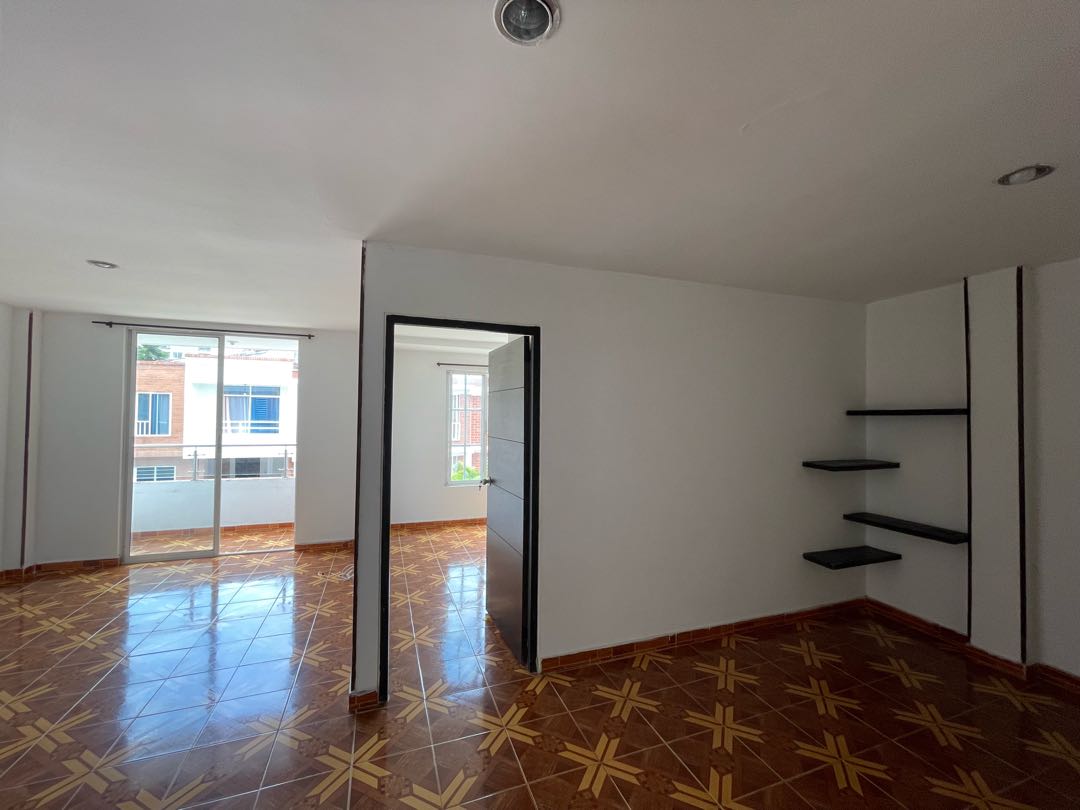 SE VENDE o PERMUTA CASA BIFAMILIAR EN COUNTRY PLAZA JAMUNDI