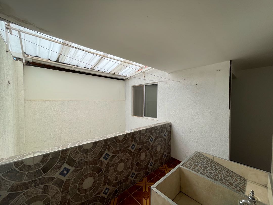 SE VENDE o PERMUTA CASA BIFAMILIAR EN COUNTRY PLAZA JAMUNDI