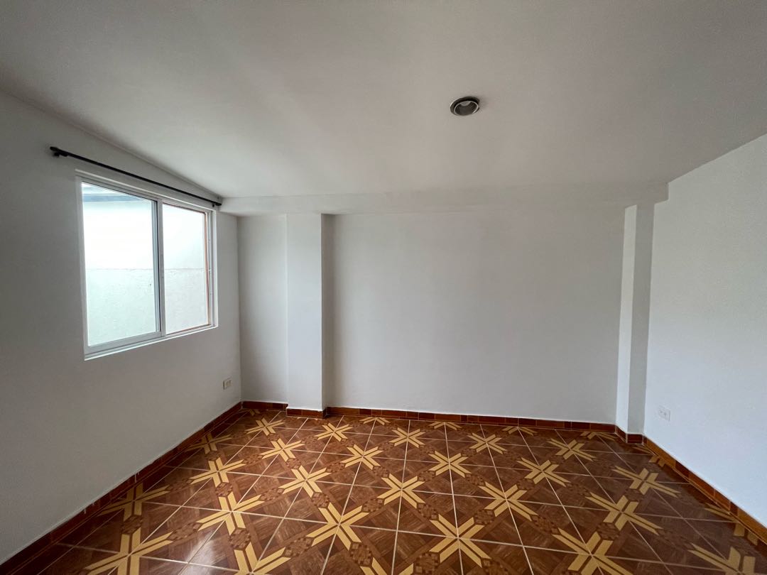 SE VENDE o PERMUTA CASA BIFAMILIAR EN COUNTRY PLAZA JAMUNDI