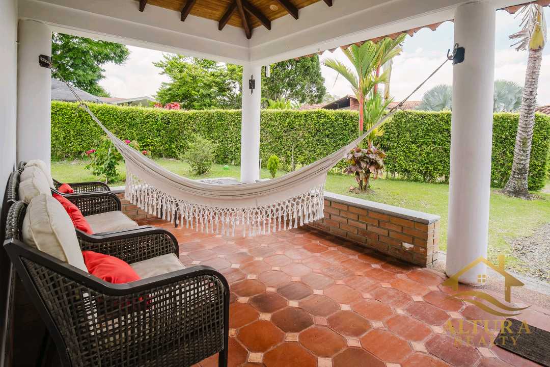 SE VENDE CASA CAMPESTRE ARMENIA MONTENEGRO QUINDIO
