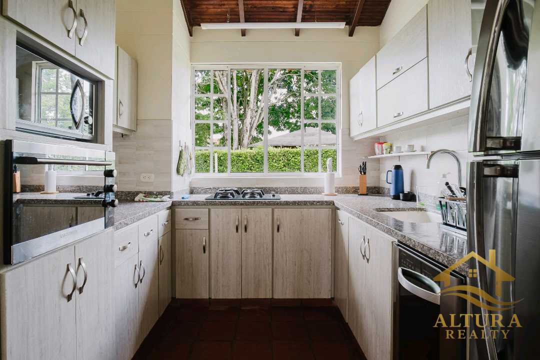 SE VENDE CASA CAMPESTRE ARMENIA MONTENEGRO QUINDIO