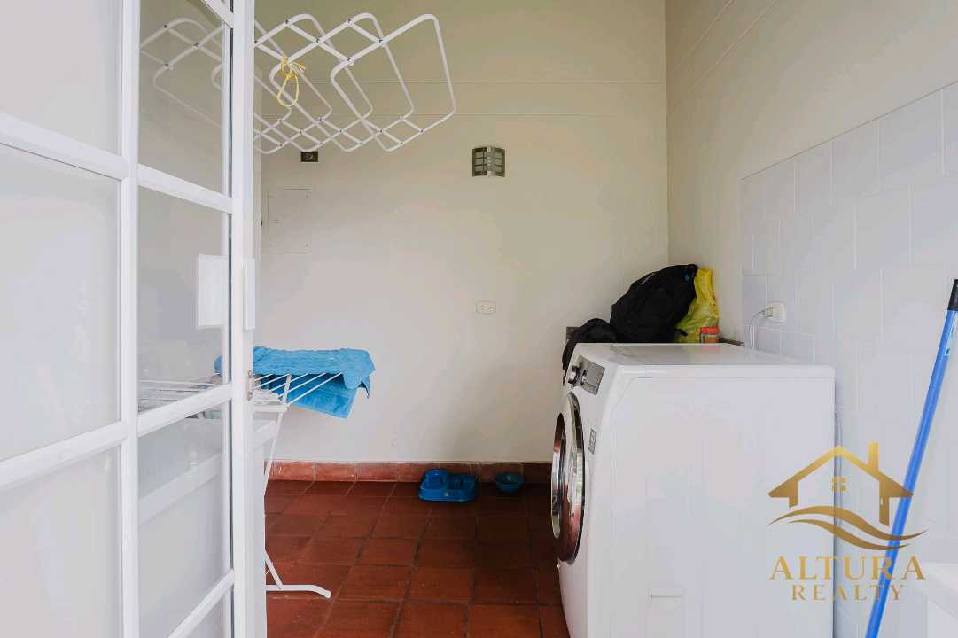 SE VENDE CASA CAMPESTRE ARMENIA MONTENEGRO QUINDIO