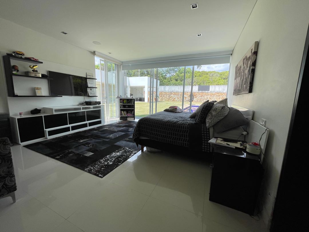 SE VENDE CASA CAMPESTRE DE EN DELONIX  CIUDAD JARDÍN CALI